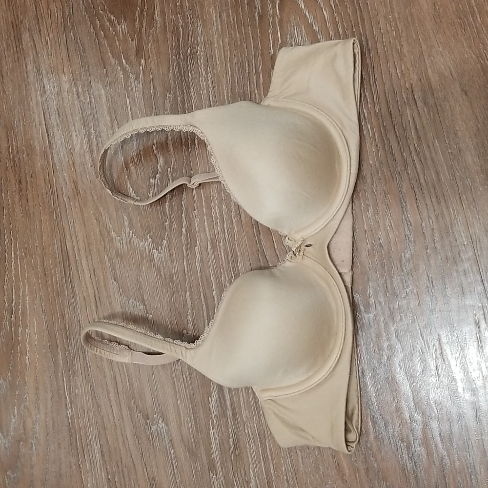 (34A) Victoria's Secret Neutral Comfortable Padded Underwire Support  Staple